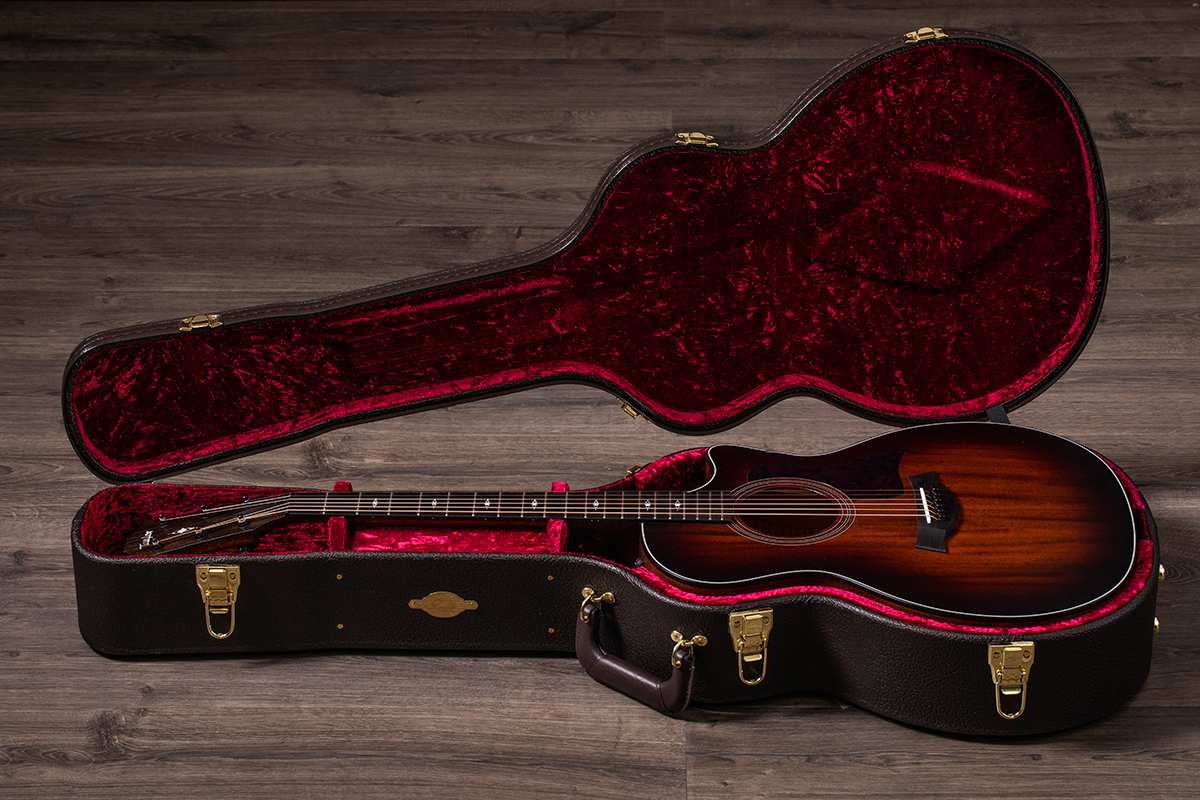 Taylor 324ce in Case