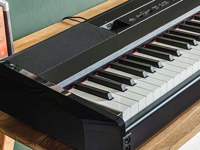 Yamaha P-525 Portable Piano
