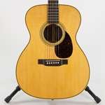 Martin OM-28E - Spruce Top and Rosewood Back & Sides with Fishman Aura VT Enhance Pickup