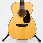 Martin 00-18 Grand Concert Acoustic Guitar - Spruce Top with Mahogany Back and Sides