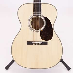 Martin Custom 000 - Adirondack Spruce Top with Wild Grain East Indian Rosewood Back and Sides